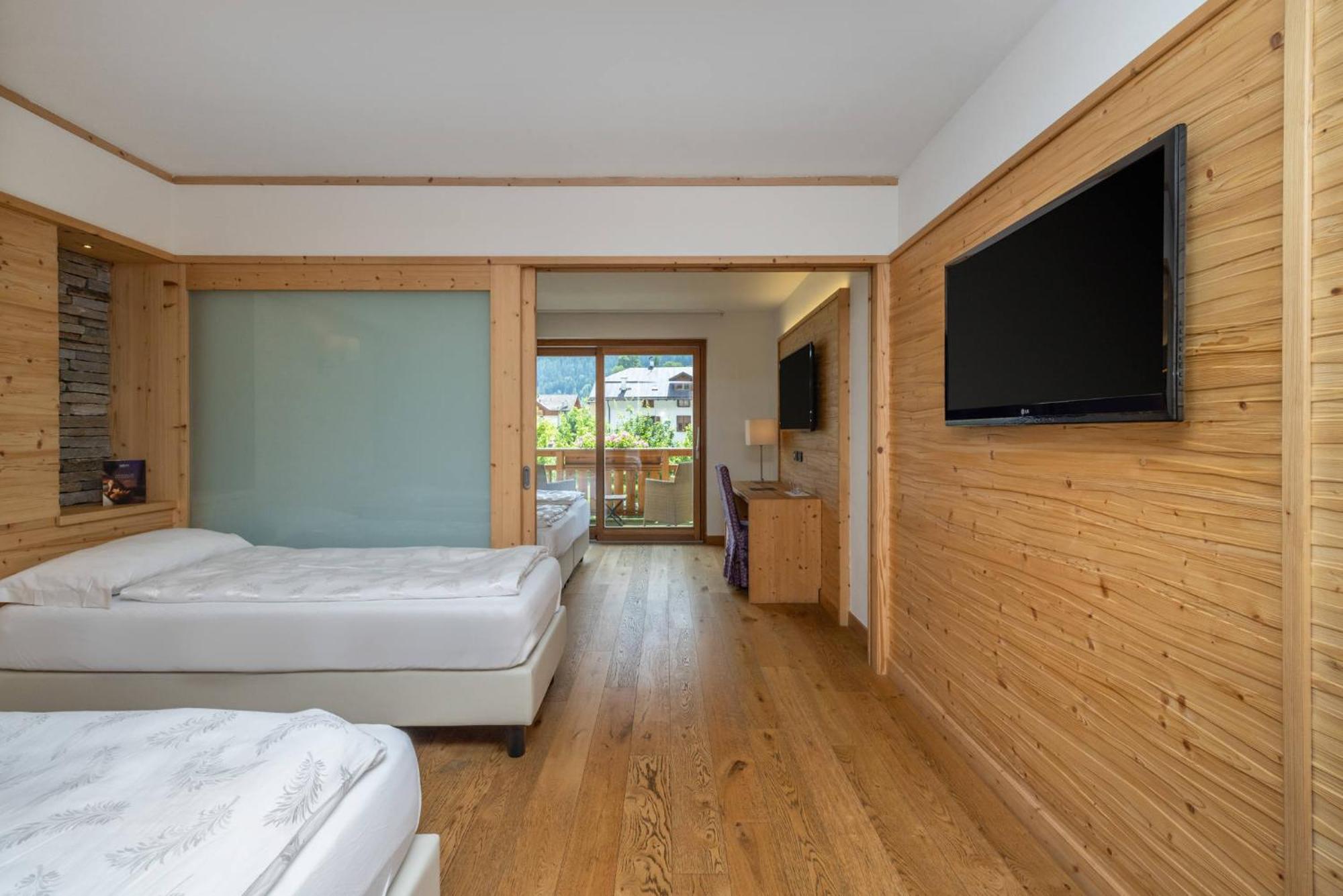 Alpholiday Dolomiti Wellness & Family Hotel 디마로 객실 사진