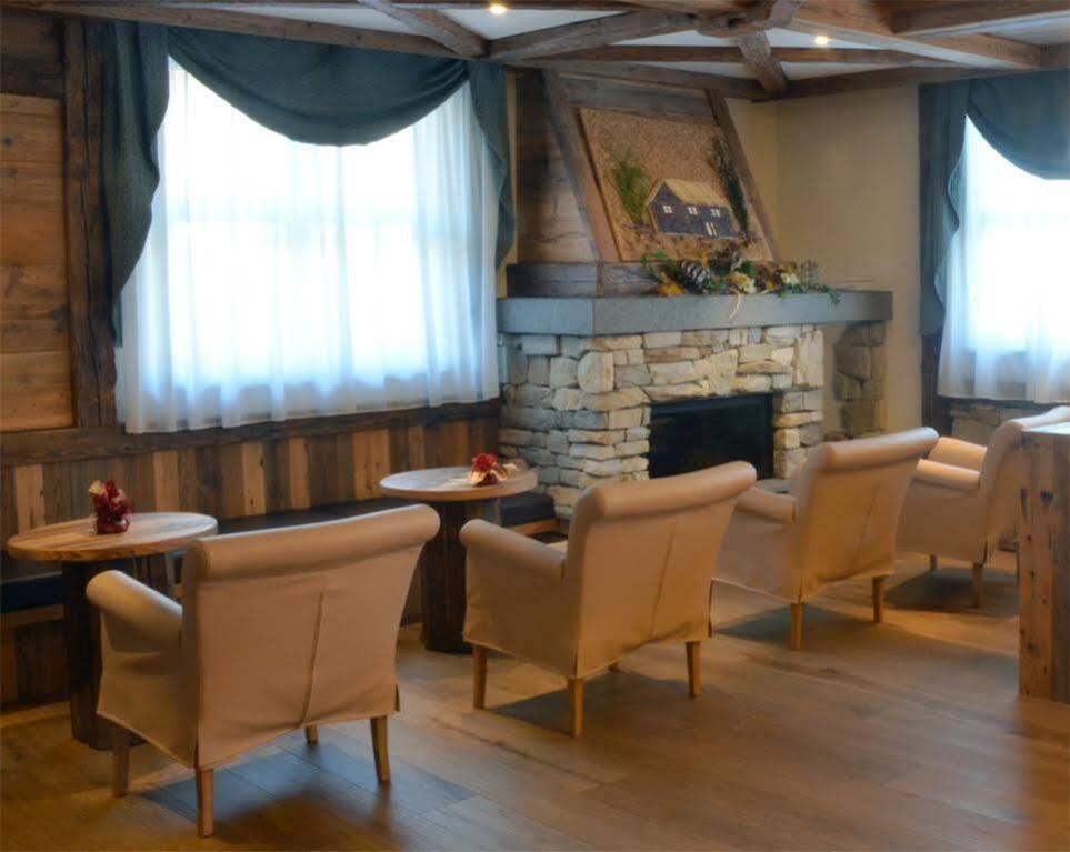 Alpholiday Dolomiti Wellness & Family Hotel 디마로 외부 사진